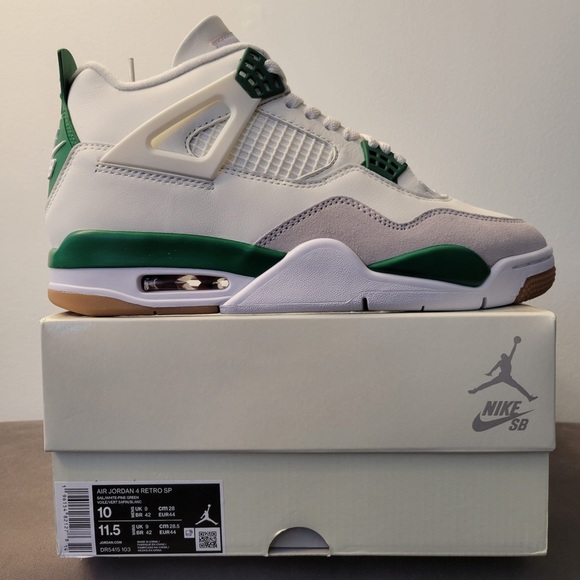 JORDAN 4 RETRO SP